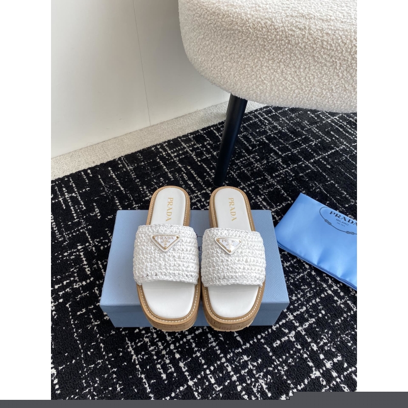 Pra*a slippers